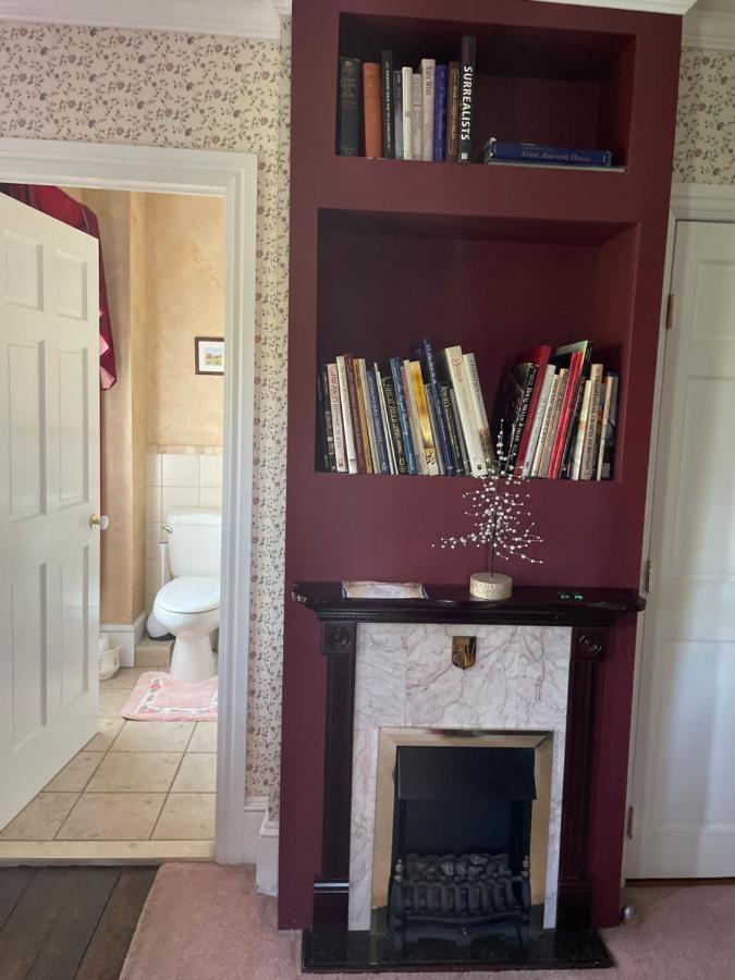 Hillcrest Bed & Breakfast